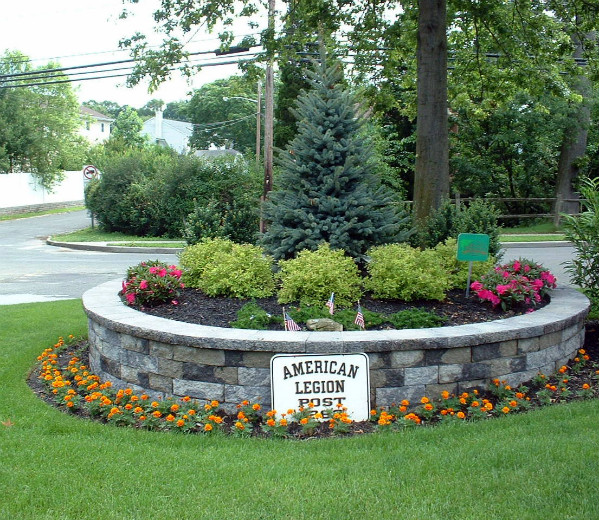 Veterans Park Circular Garden